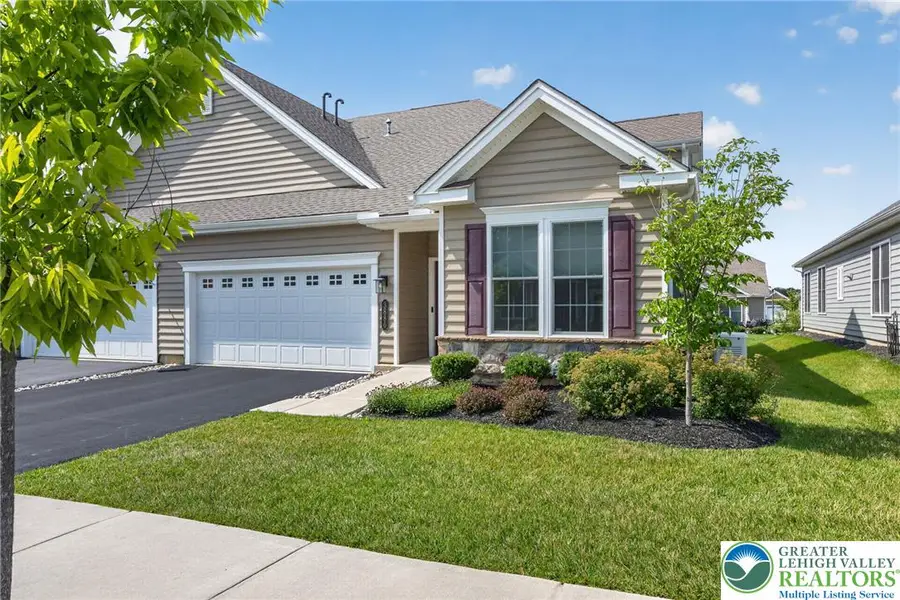 3880 Victors Way, Easton, PA 18045 - #2