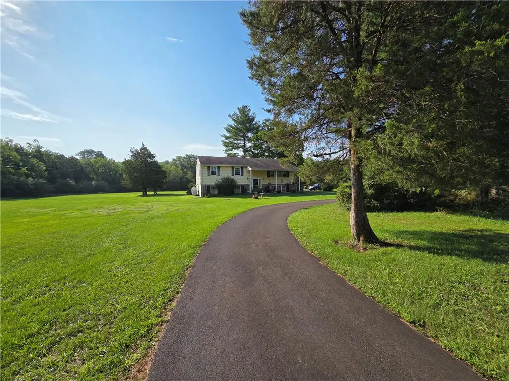 125 E Dark Hollow Road, Tinicum, PA 18947 - #1