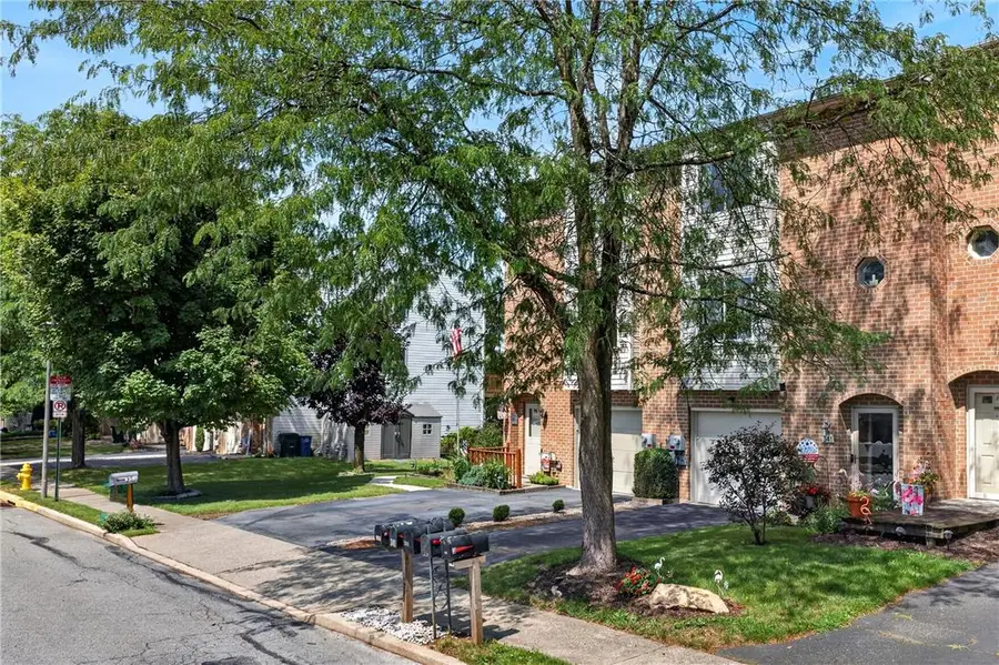 341 W 2nd Street, Alburtis, PA 18011 - #3