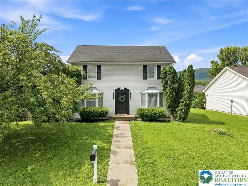 302 Delaware Avenue, Wind Gap, PA 18091 - #1