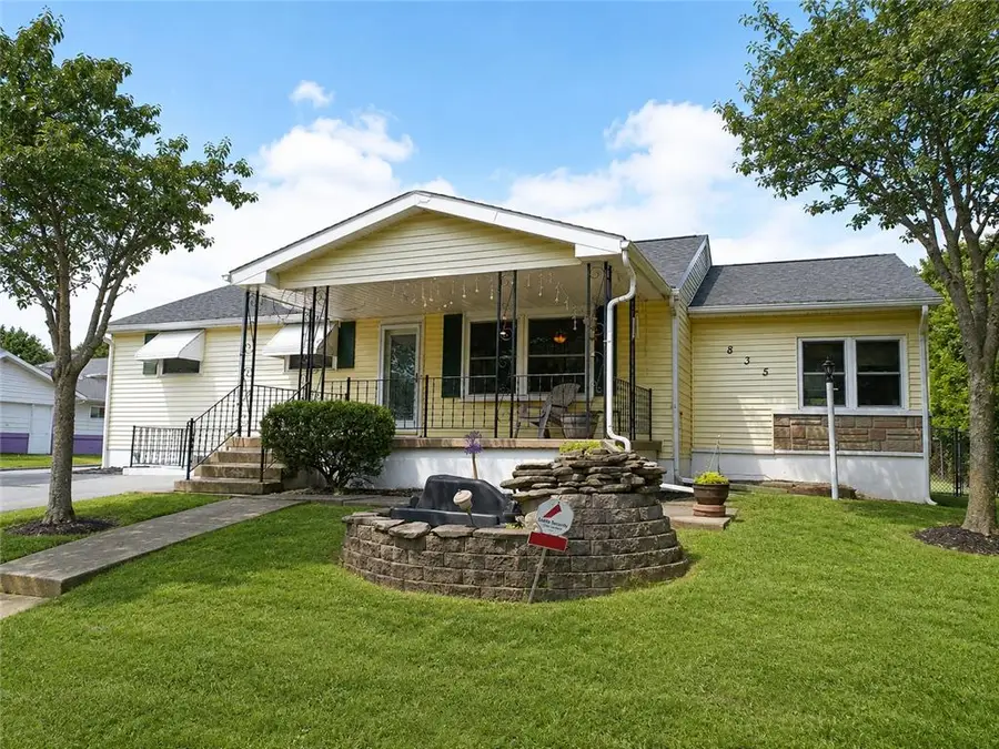 835 E Montgomery Street, Salisbury, PA 18103 - #2