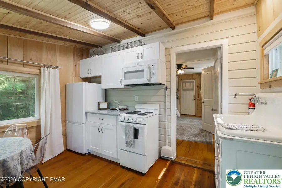 221 John Street, Pocono Pines, PA 18350 - #3