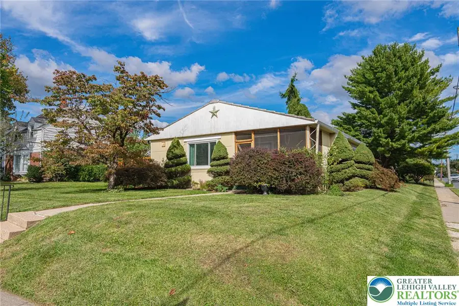1531 N 19th Street, South Whitehall, PA 18104 - #2
