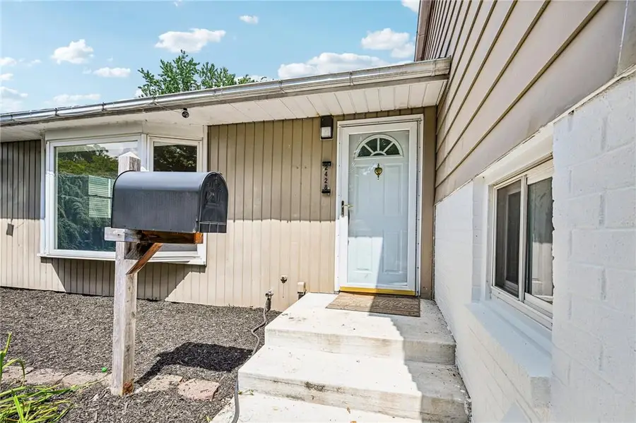 2428 Nottingham Road, Bethlehem, PA 18017 - #2