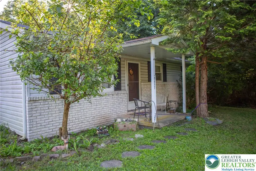 8657 S Loop Road, Washington, PA 18080 - #3