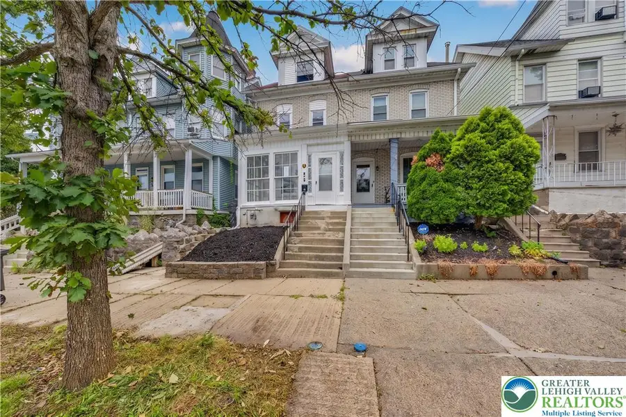 916 Center Street, Bethlehem, PA 18018 - #2