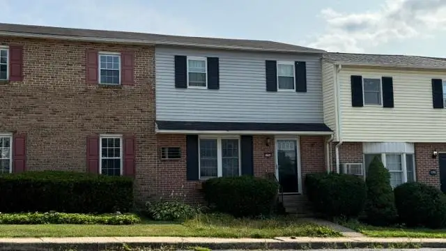 5758 Greens Drive, Lower Macungie, PA 18106 - #1