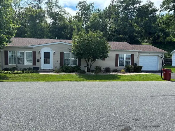 11 Abbey Road, Easton, PA 18040