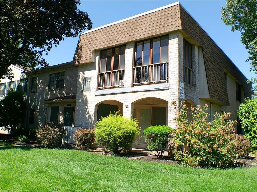 2946 Aronimink Place #2946, Lower Macungie, PA 18062 - #2