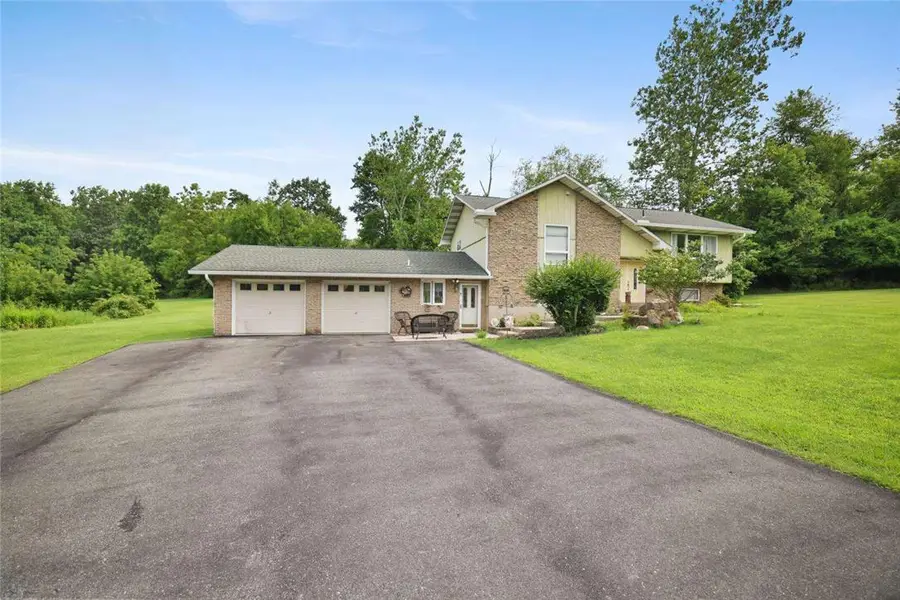 2371 Honeysuckle Road, Salisbury, PA 18103 - #3