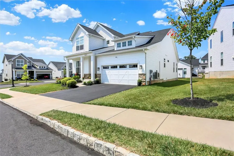 1814 Stang Drive, South Whitehall, PA 18104 - #2