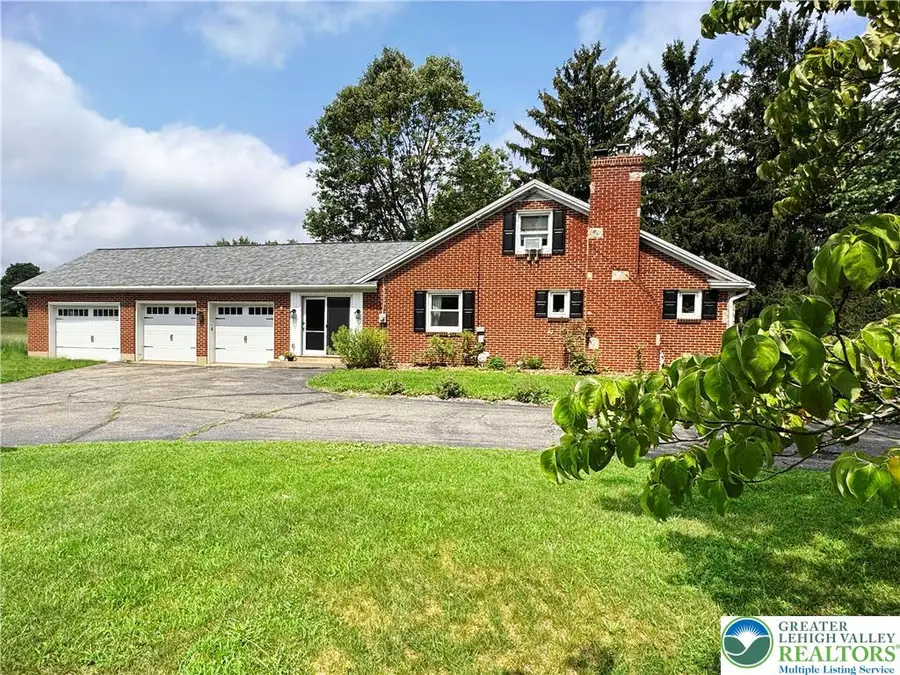 549 Nazareth Drive, Moore, PA 18014 - #2