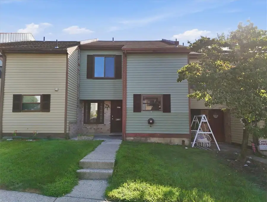 1705 Sequoia Court, South Whitehall, PA 18104 - #3