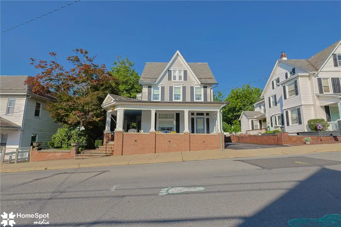 107 N Robinson Avenue, Pen Argyl, PA 18072 - #1