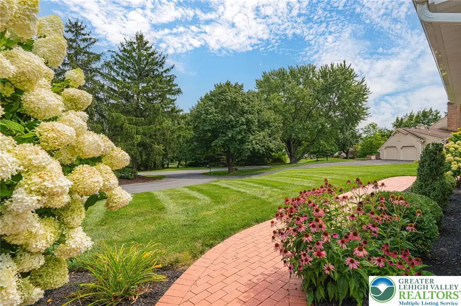 2568 Millbrook Drive, Lower Macungie, PA 18049 - #3