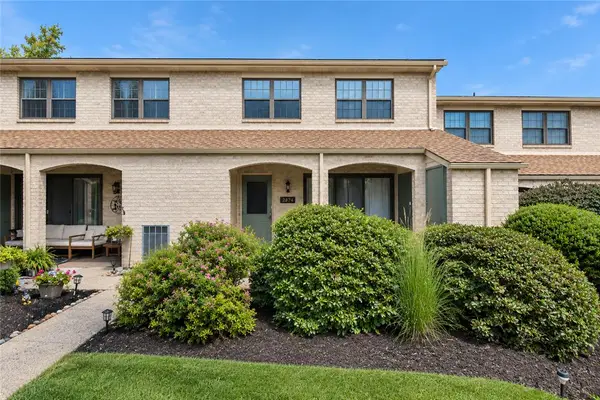 2874 Aronimink Place, Lower Macungie Twp, PA 18062