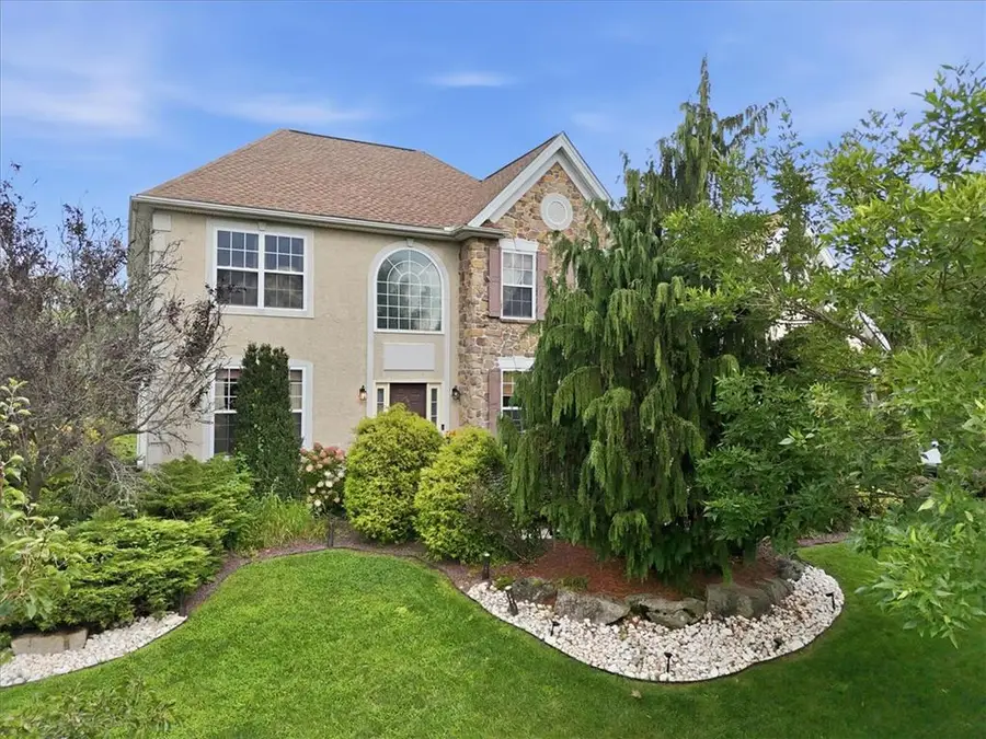 18 Creek Court, Forks Township, PA 18040 - #2