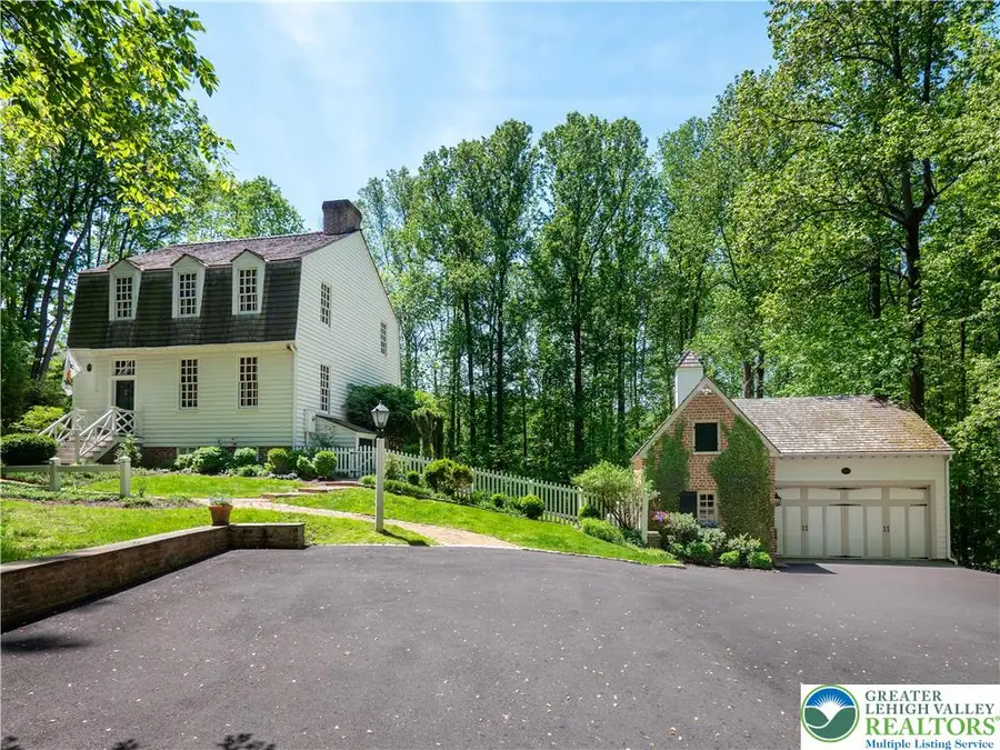 1108 S Barbara Drive, Longswamp, PA 18011 - #2