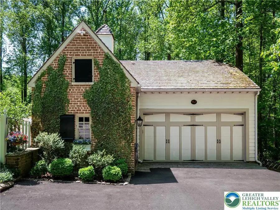 1108 S Barbara Drive, Longswamp, PA 18011 - #3