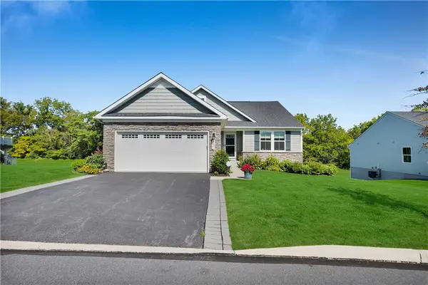 4221 Magnolia Lane, Whitehall Twp, PA 18052