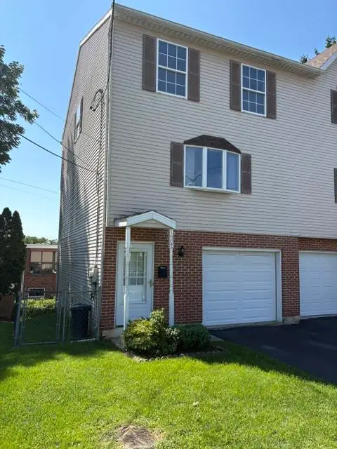 1902 W Walnut Street, Allentown City, PA 18102