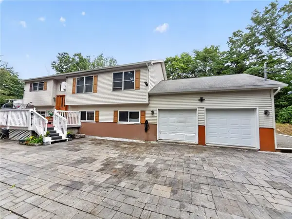 1326 Hilltop Drive, Tobyhanna Twp, PA 18334