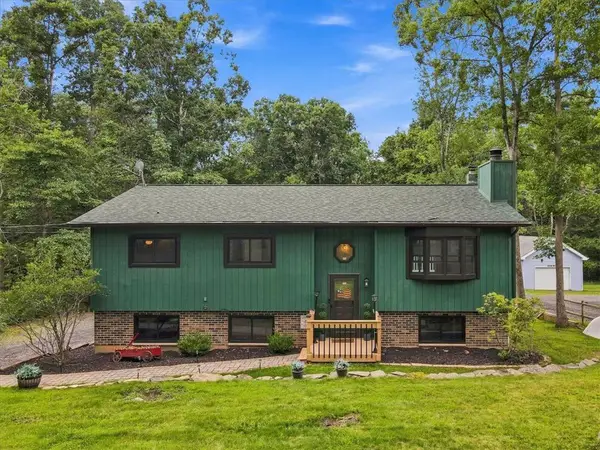 12416 Mountain Laurel Drive, East Stroudsburg, PA 18302