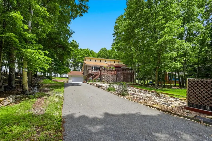 17 Basswood Court, Indian Mountain Lake, PA 18210 - #2