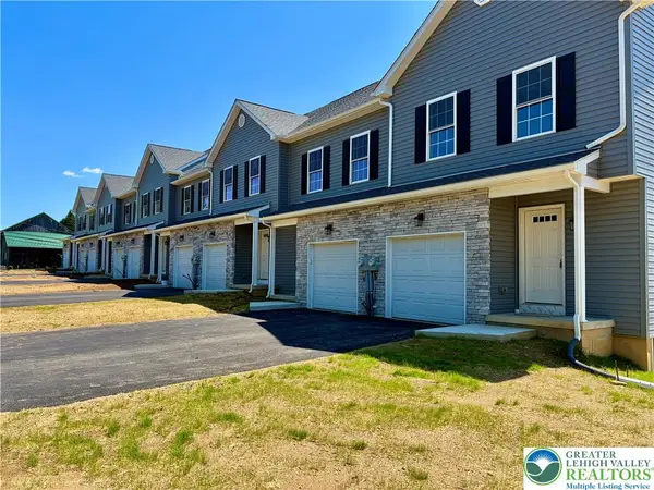 3876 E Grant Street, Washington Twp, PA 18080