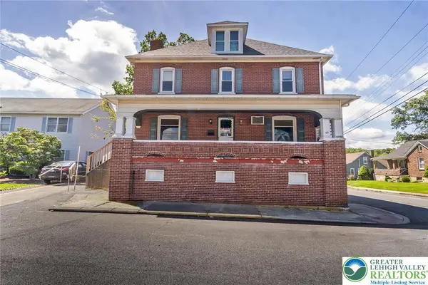 55 Dewey Street, Roseto Boro, PA 18013