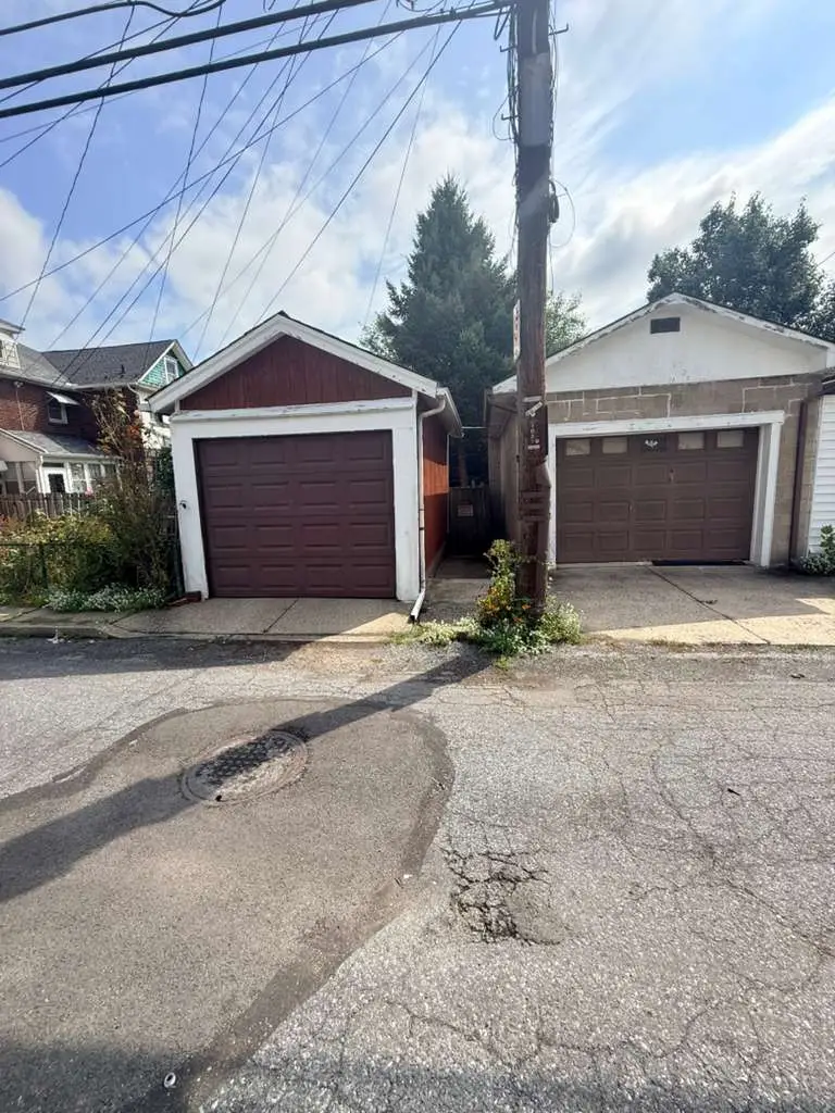 324 E Union Blvd, Bethlehem, PA 18018 - #2