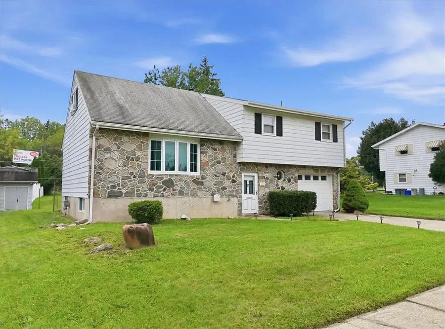 2259 Pinehurst Road, Bethlehem, PA 18018 - #2