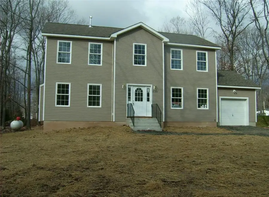 7154 Falstaff Drive, Coolbaugh, PA 18466 - #2