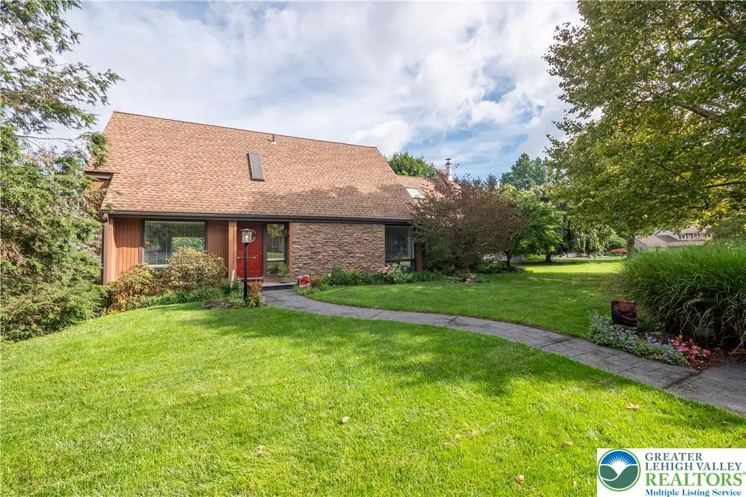 7942 Woodsbluff Run, Fogelsville, PA 18051 - #1