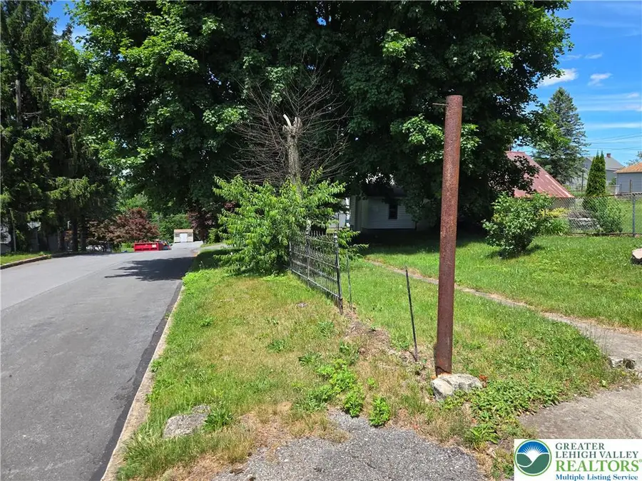 248 W Hazard Street, Summit Hill, PA 18250 - #3