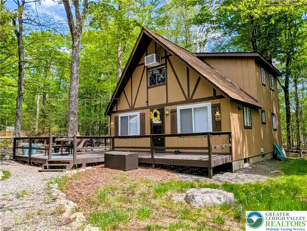 136 Tomhickon Trail, Coolbaugh Twp, PA 18347
