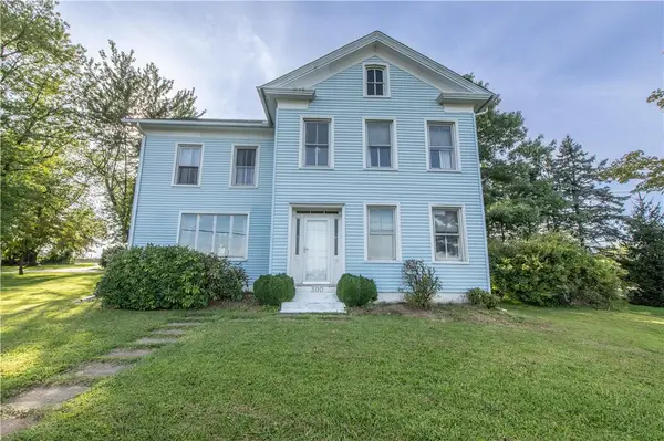 300 S Delaware Drive, Upper Mt Bethel Twp, PA 18343