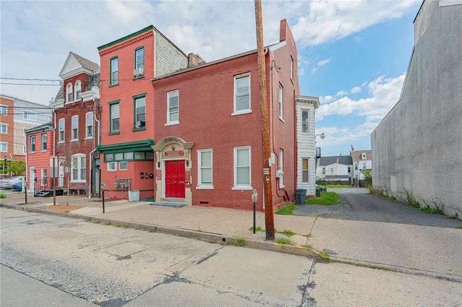135 N 5th Street, Allentown, PA 18102 - #3
