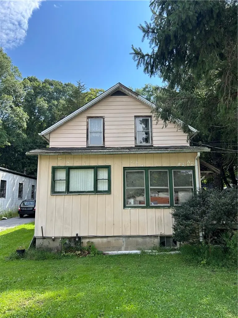 905 Lower South Main Street, Washington, PA 18013 - #1