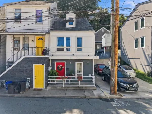 676 Pine Street, Easton, PA 18042