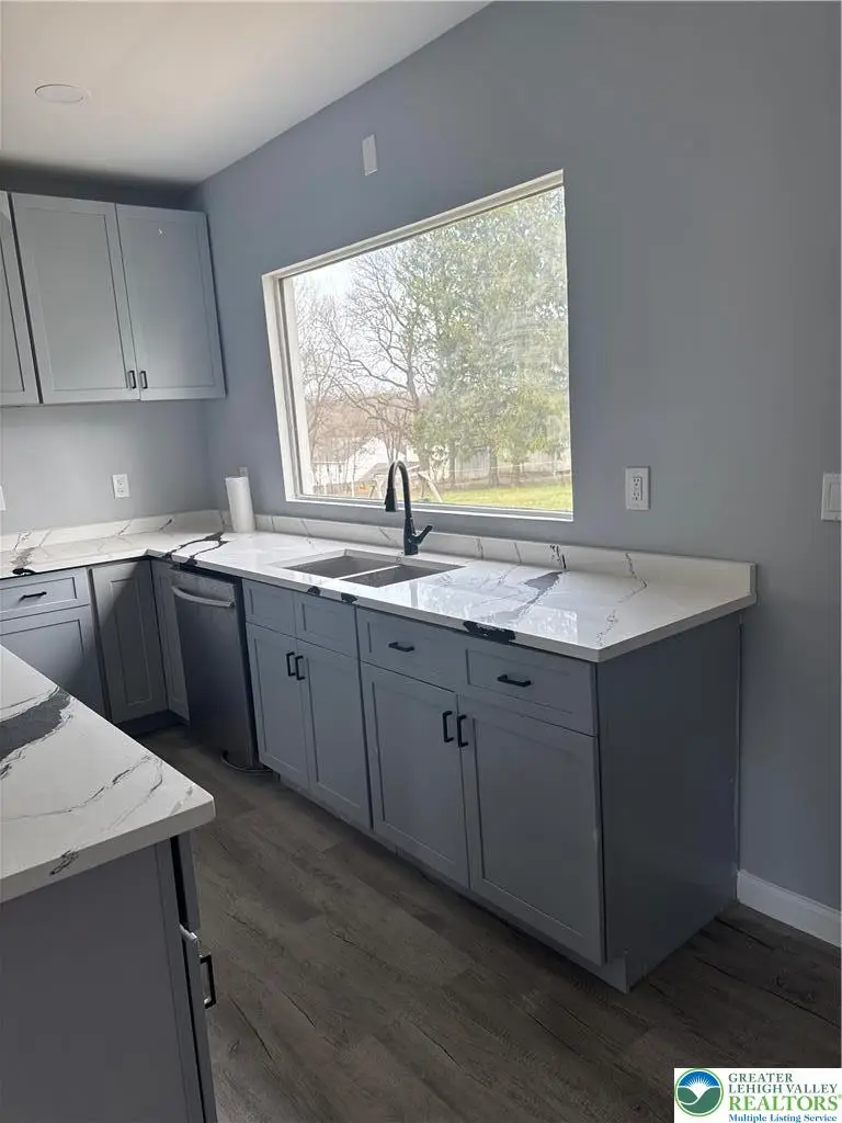 7487 Camp Meeting Road, New Tripoli, PA 18066 - #2