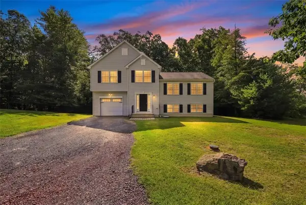 506 Cornerstone Way, Stroud Twp, PA 18301