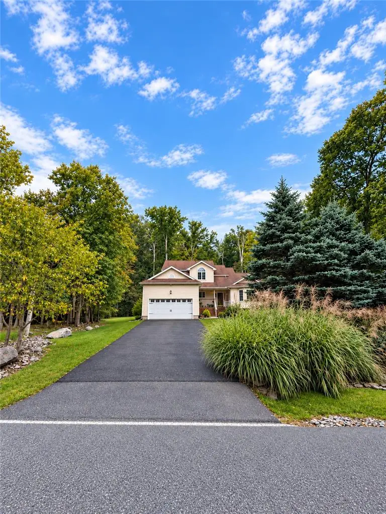 6043 Decker Rd, Saw Creek, PA 18324 - #3
