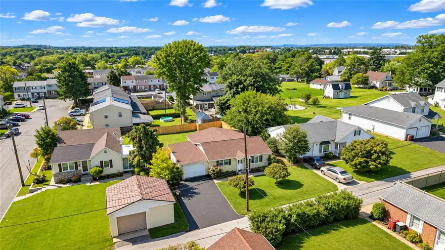 350 Maple Street, Whitehall, PA 18052 - #2