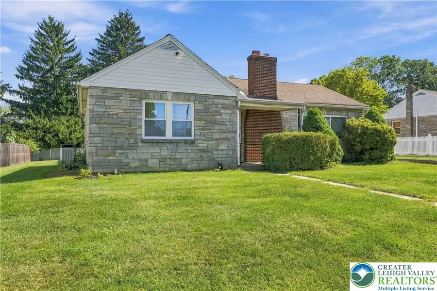 1429 N Muhlenberg Street, South Whitehall, PA 18104 - #3