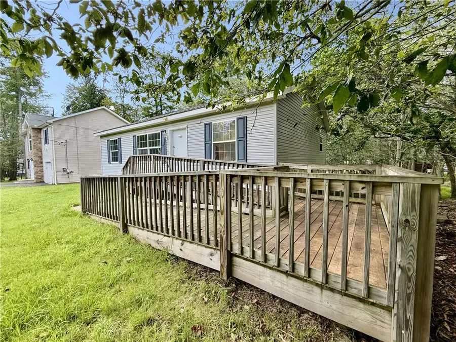 6372 Baltic Avenue, Coolbaugh, PA 18466 - #2