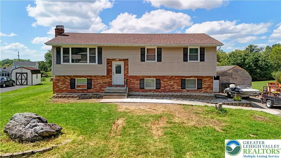 467 W Locust Lane, Lower Nazareth, PA 18064 - #3