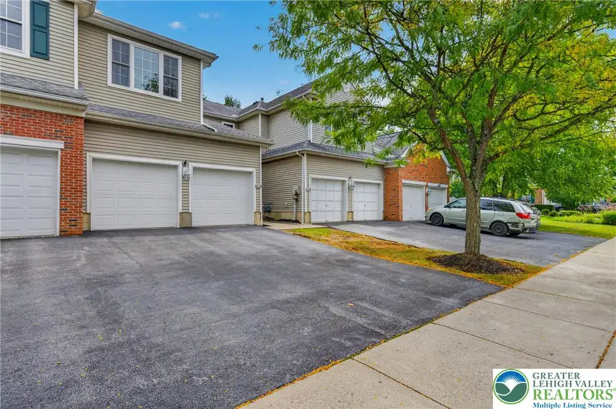 4236 Creek Road, South Whitehall, PA 18104 - #2