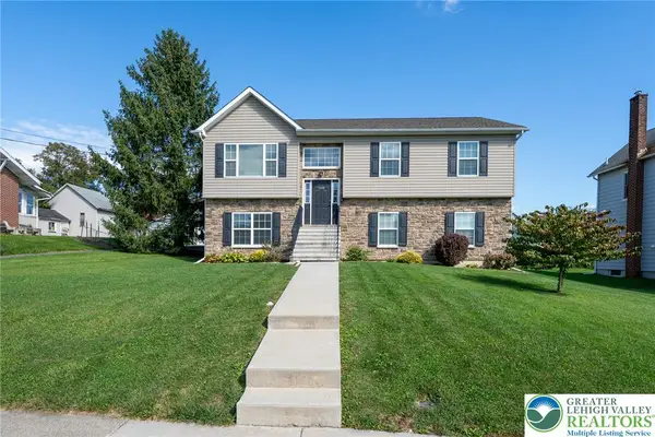 534 Seip Avenue, Nazareth Boro, PA 18064
