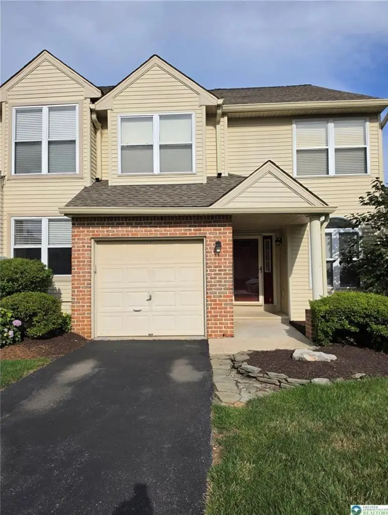 325 Oxford Place #325, Macungie, PA 18062 - #1
